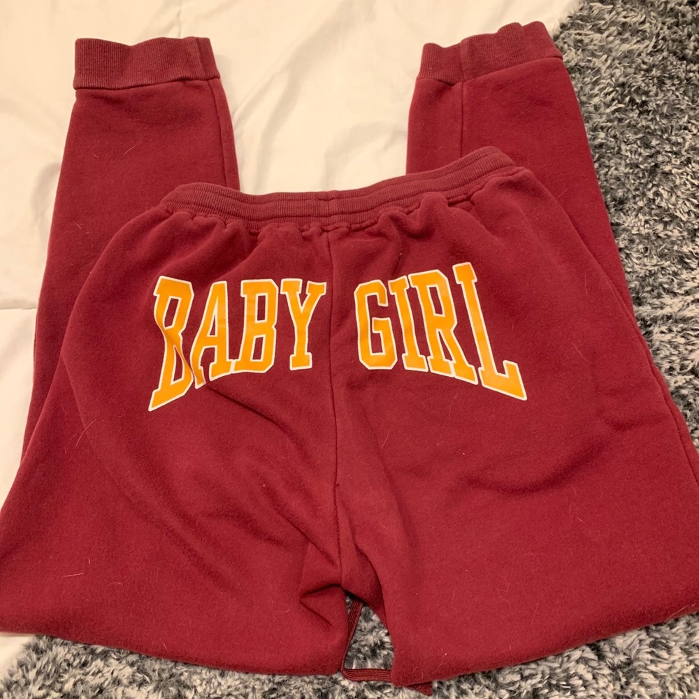 FN BABY GIRL SWEATS 🤍